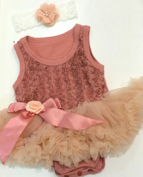 Tea rose pettiromper