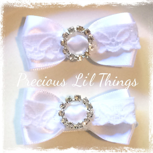 white or ivory lace bow clip