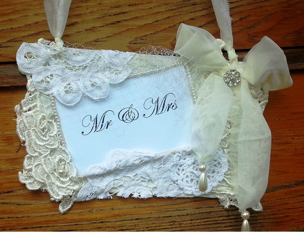 Lace Wedding sign 'Mr & Mrs'